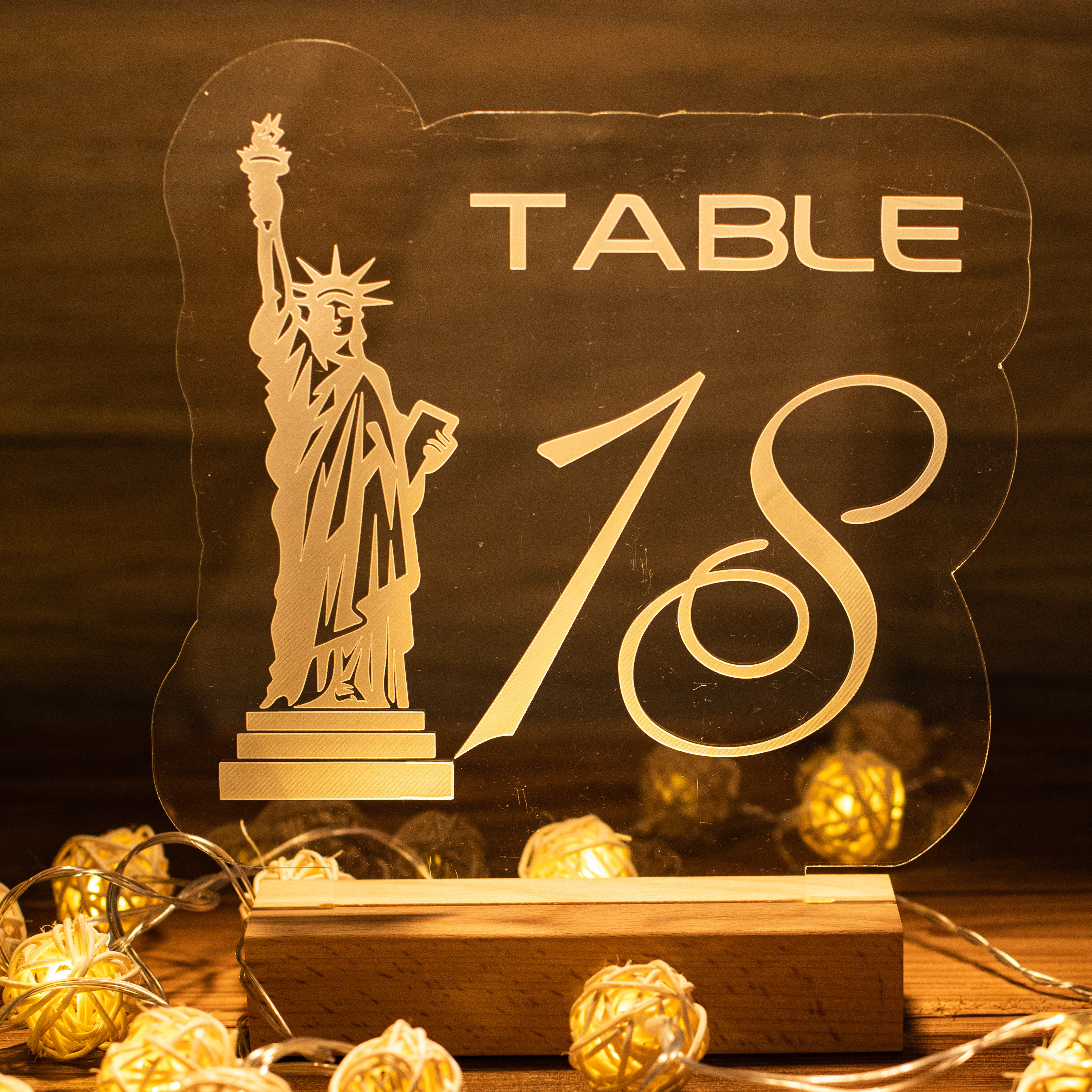 Numéro de table à éclairage LED Statue de la Liberté YKT034 - Cliquez sur l'image pour la fermer